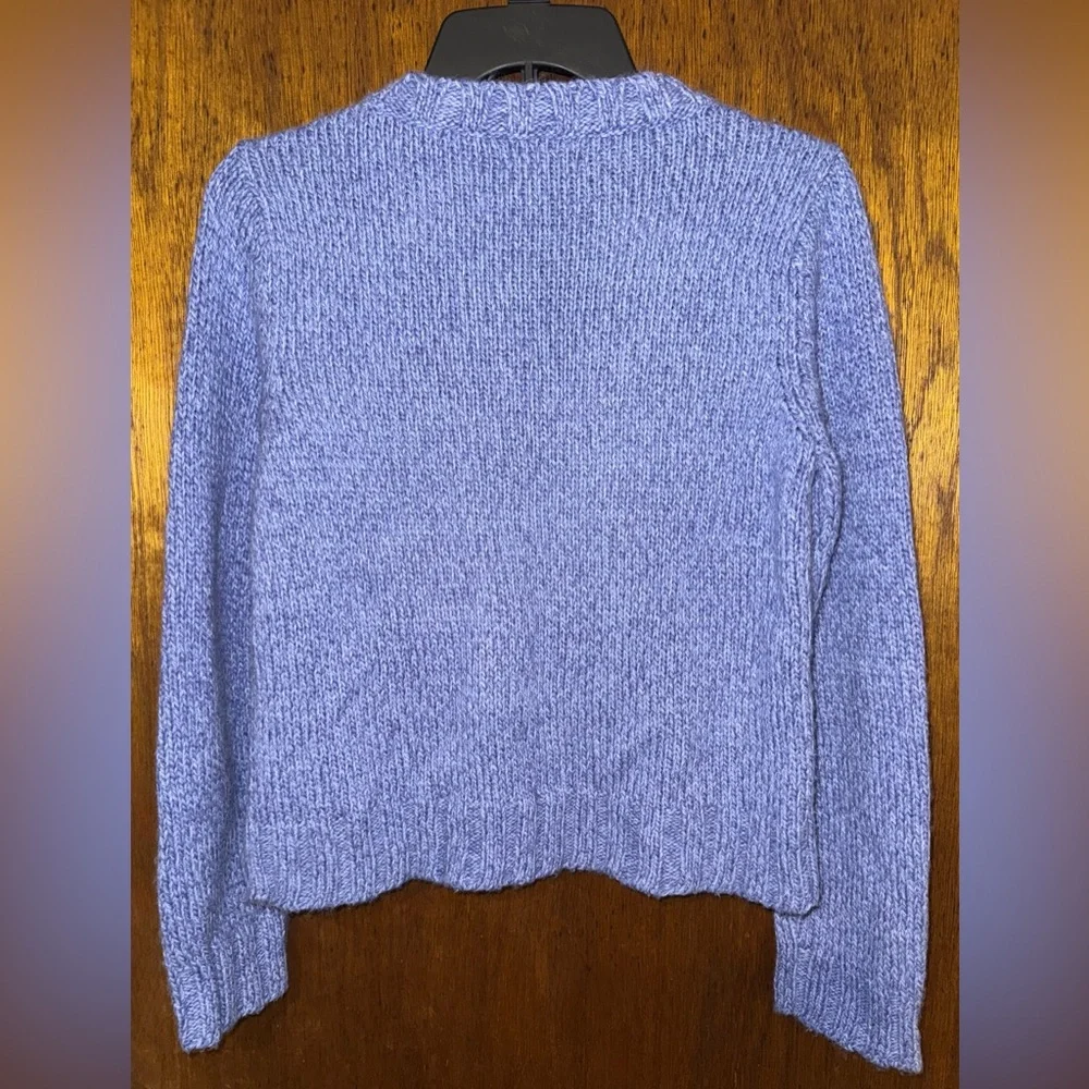 New York & Company Purple Sweater ~ Size Small Lilac V-Neck Soft Y2K - Picture 2 of 4